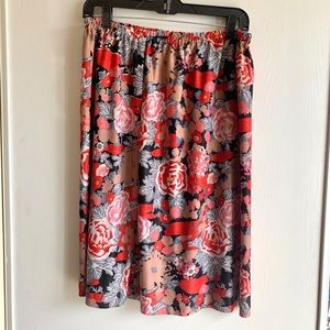 Sexy red flowers skirt